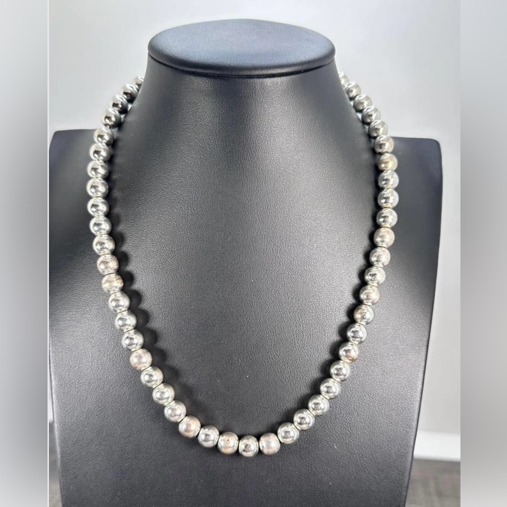 Vintage American Living Balls Chain Silver Necklace